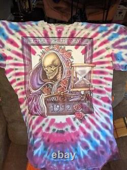 GRATEFUL DEAD 1992 Original Tour T-Shirt Vintage