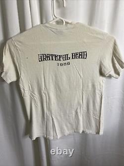 Vintage 1985 Grateful Dead Mens T Shirt Skeleton On Raft In Pool On TV Hanes XL