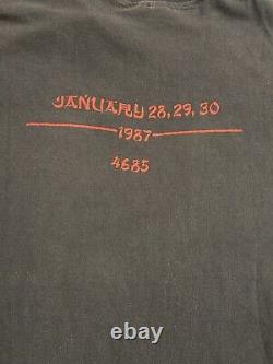 Vintage 1987 Grateful Dead Mens T Shirt Year Of The Hare GDM January Tour XL