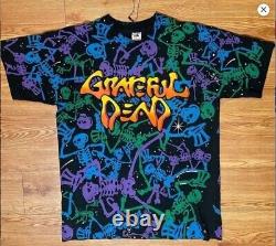 Vintage 1990s Grateful Dead AOP T-shirt size L Made in USA Brockum Single Stitch