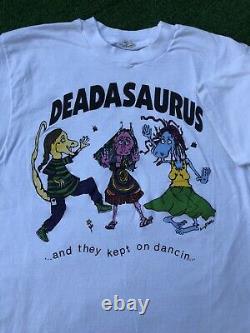 Vintage 80s GRATEFUL DEAD DEADASAURUS KEPT ON DANCING DEADHEAD t-shirt LARGE