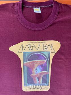 Vintage NOS unworn Grateful Dead concert lot iron-on t-shirt Fillmore West 1976