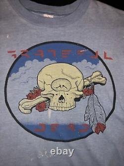 Vtg. 1984 tour GRATEFUL DEAD Long Sleeve T Shirt Cyclops Skull Roses Thin USA L